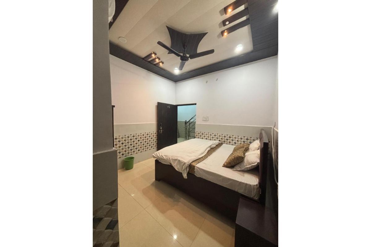 Rudra Inn Ayodhya Luaran gambar